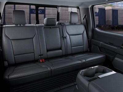 2027 Ford Super Duty F-350 LARIAT
