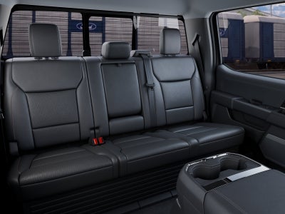 2027 Ford Super Duty F-350® Lariat®