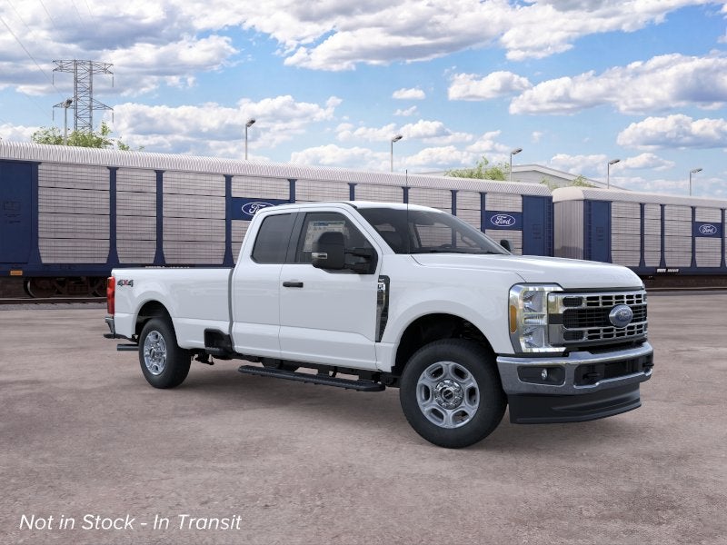 2026 Ford Super Duty F-350® XLT