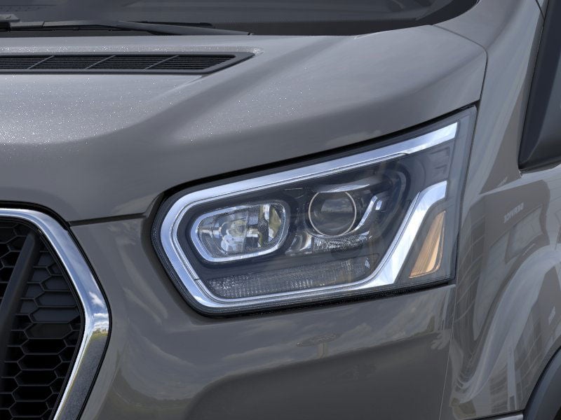 2025 Ford Transit Passenger Wagon XLT