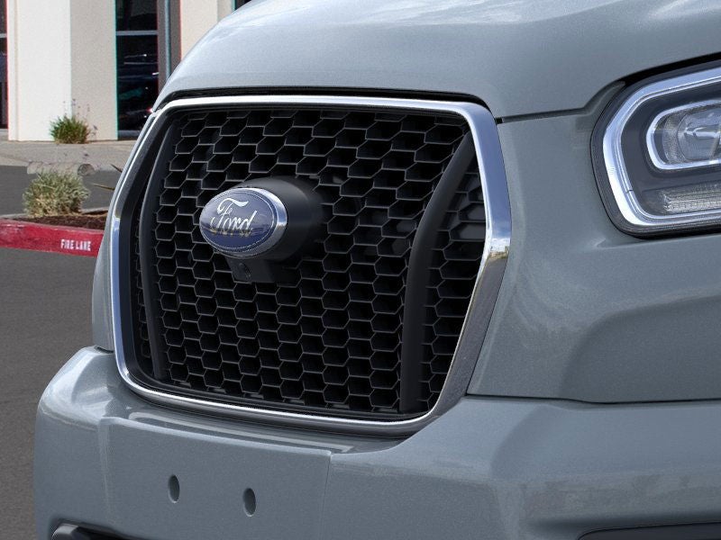 2025 Ford Transit Passenger Wagon XLT