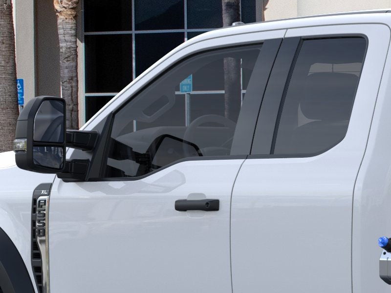 2025 Ford Super Duty F-550 XL