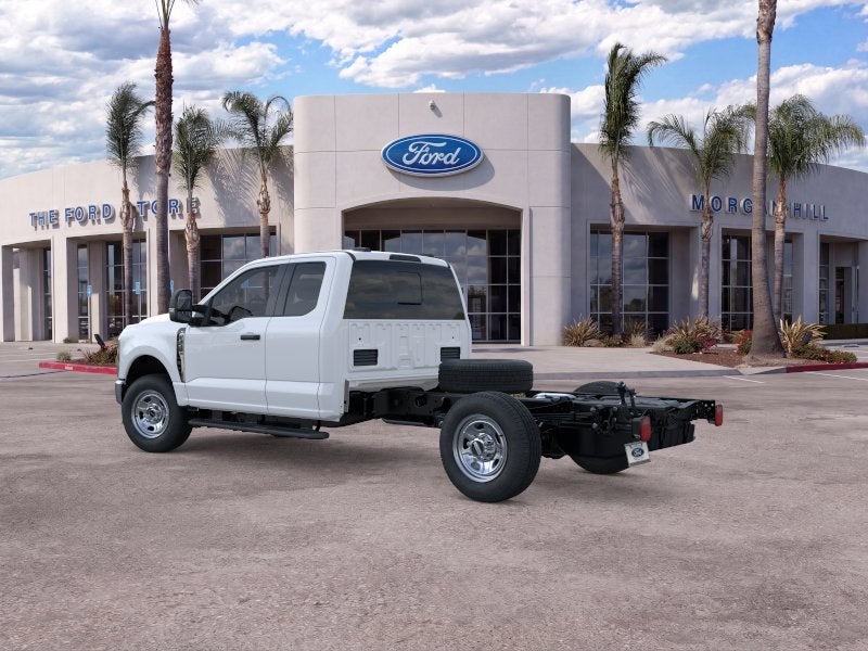 2026 Ford Chassis Cab F-350® XL