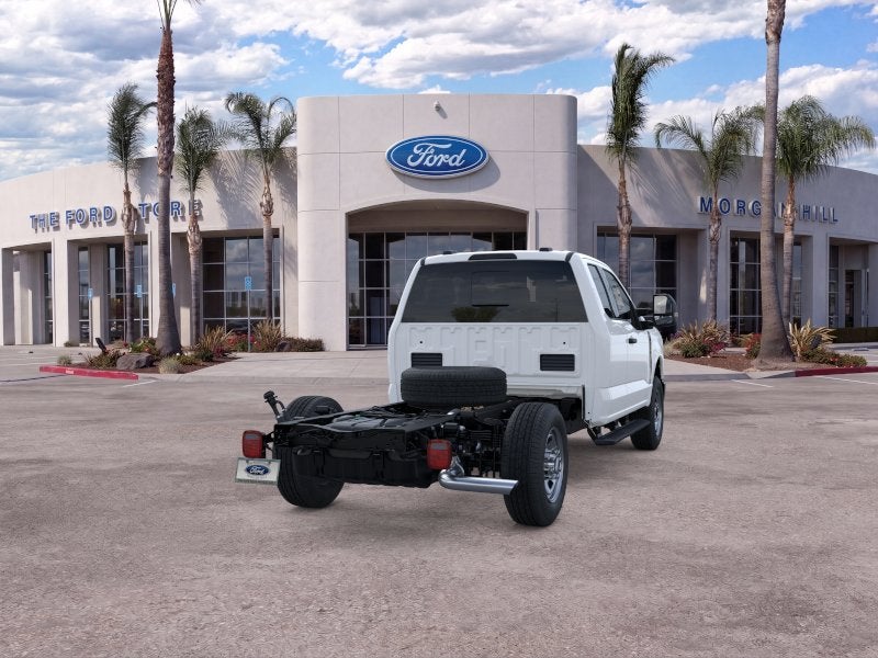 2026 Ford Chassis Cab F-350® XL