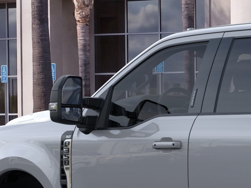 2026 Ford Super Duty F-350® XLT