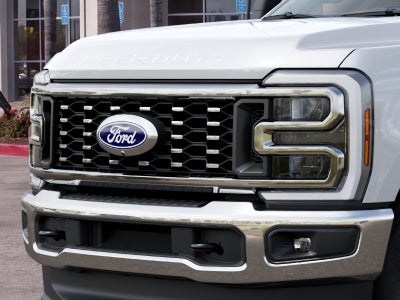 2027 Ford Super Duty F-350® XLT