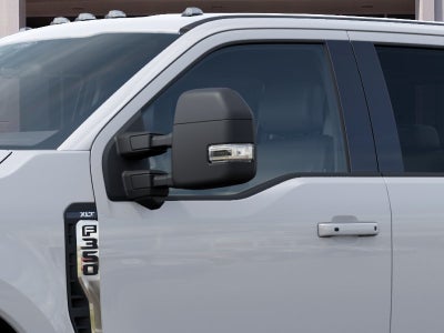 2027 Ford Super Duty F-350® XLT