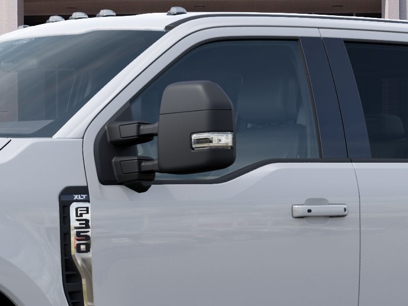 2027 Ford Super Duty F-350® XLT