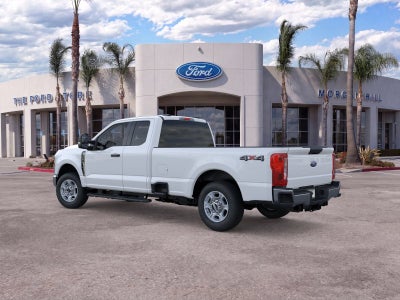 2026 Ford Super Duty F-350® XLT