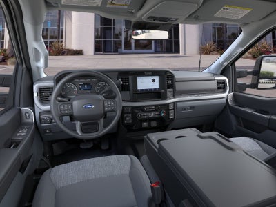 2026 Ford Super Duty F-350® XLT