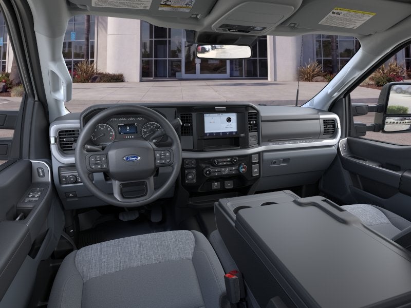 2026 Ford Super Duty F-350® XLT