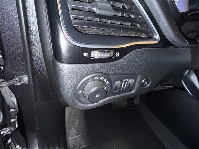 2023 Jeep Cherokee Altitude