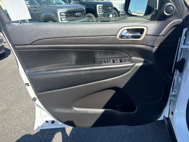 2017 Jeep Grand Cherokee Laredo