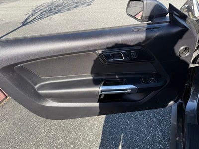 2015 Ford Mustang V6