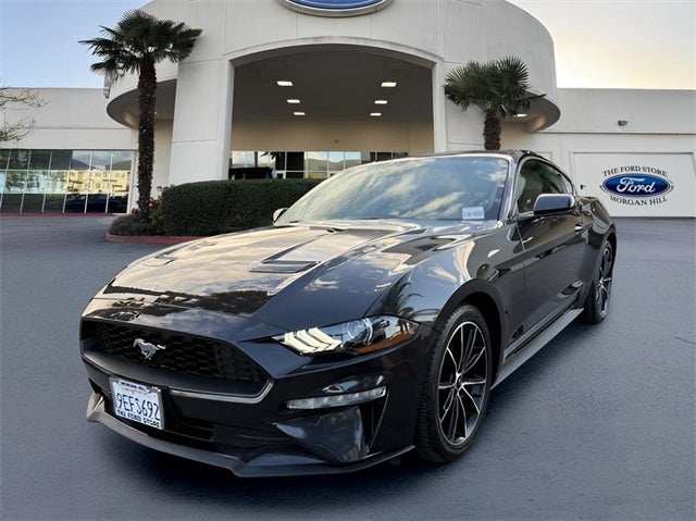 2022 Ford Mustang EcoBoost