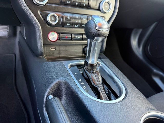 2022 Ford Mustang EcoBoost