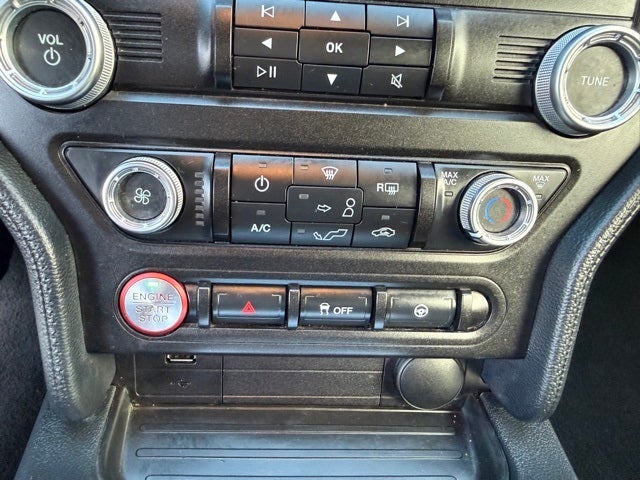 2022 Ford Mustang EcoBoost