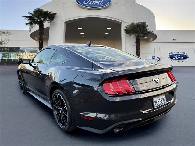 2022 Ford Mustang EcoBoost