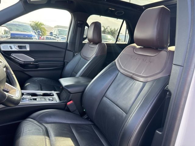 2023 Ford Explorer Platinum