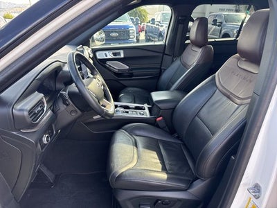2023 Ford Explorer Platinum