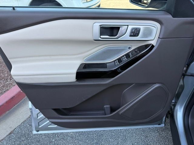 2022 Ford Explorer Platinum