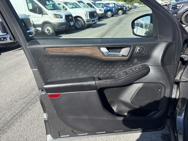 2020 Ford Escape Hybrid Titanium