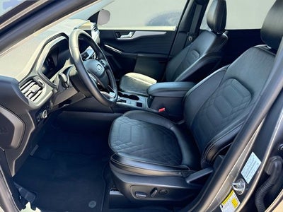 2023 Ford Escape Plug-In Hybrid Base