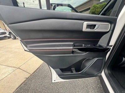 2023 Ford Explorer ST-Line