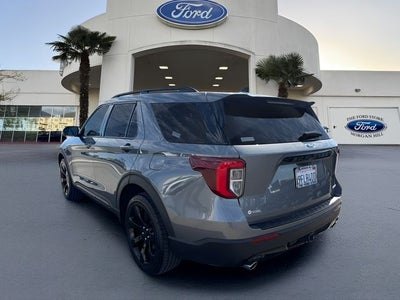 2023 Ford Explorer ST-Line