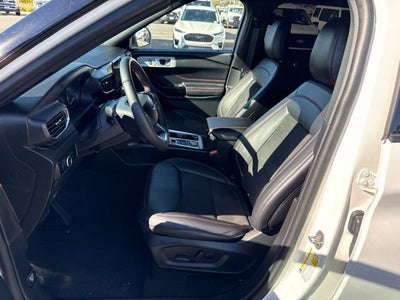 2023 Ford Explorer ST-Line