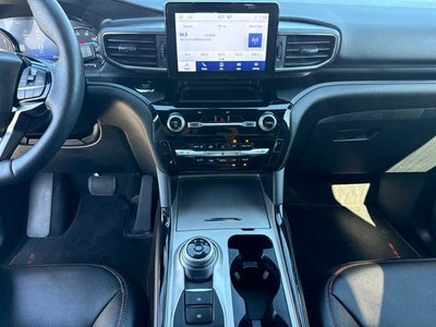 2024 Ford Explorer ST-Line