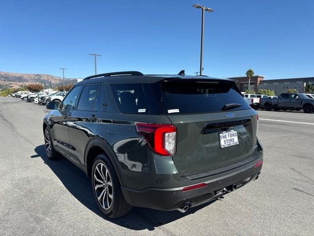 2023 Ford Explorer ST-Line