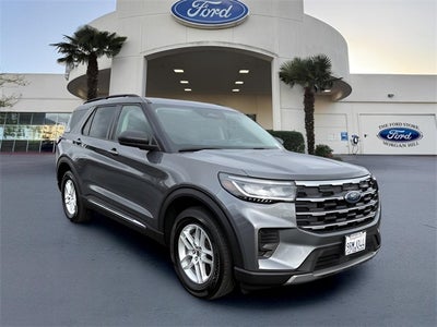 2025 Ford Explorer Active