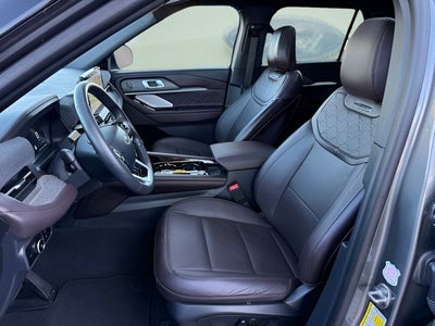 2025 Ford Explorer Platinum