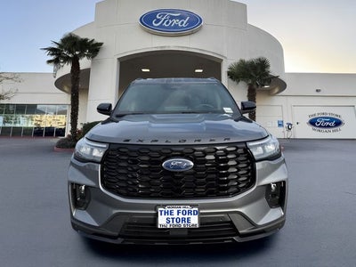 2025 Ford Explorer ST-Line