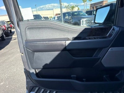 2022 Ford F-150 Lightning Lariat