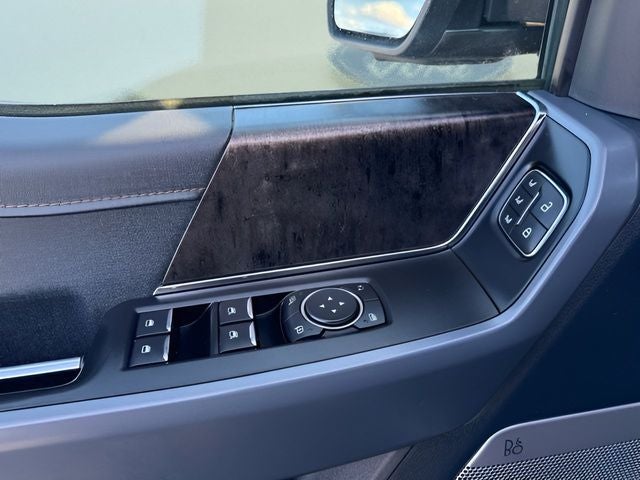 2022 Ford F-150 Lightning Lariat