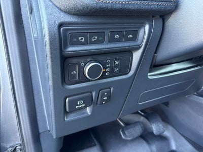 2022 Ford F-150 Lightning Lariat