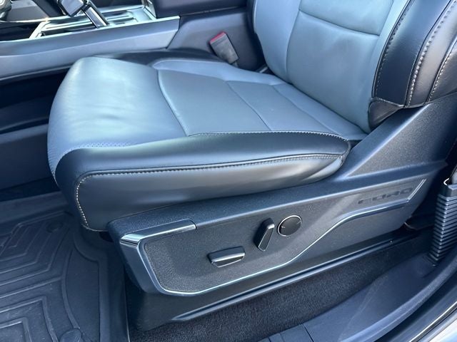 2022 Ford F-150 Lightning Lariat