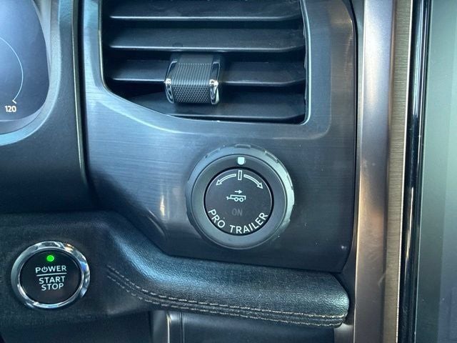2022 Ford F-150 Lightning Lariat