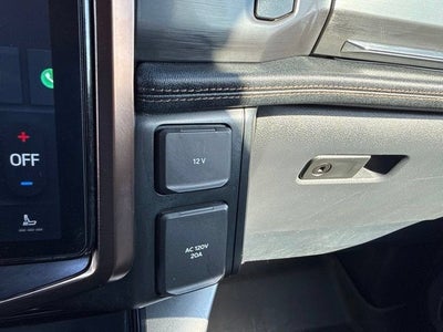 2022 Ford F-150 Lightning Lariat
