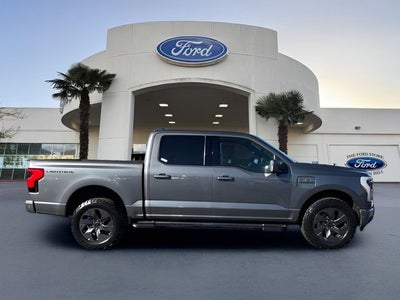 2022 Ford F-150 Lightning Lariat