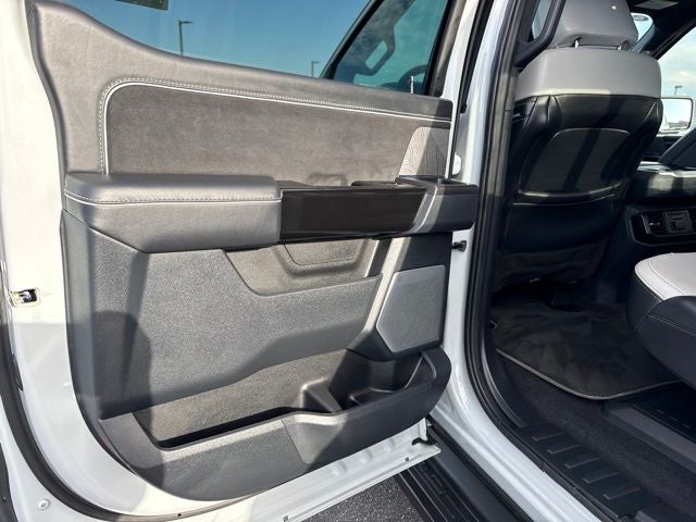 2023 Ford F-150 Lightning Platinum