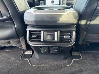 2023 Ford F-150 Lightning Platinum