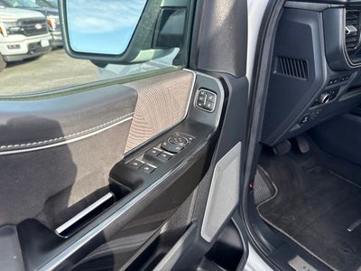 2023 Ford F-150 Lightning Platinum