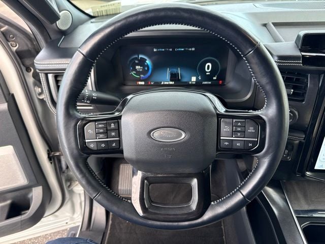 2023 Ford F-150 Lightning Platinum