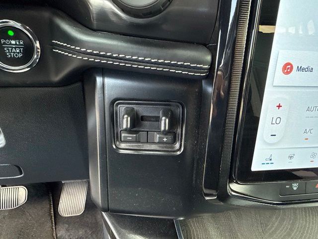 2023 Ford F-150 Lightning Platinum