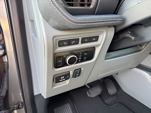 2024 Ford F-150 Lightning Flash