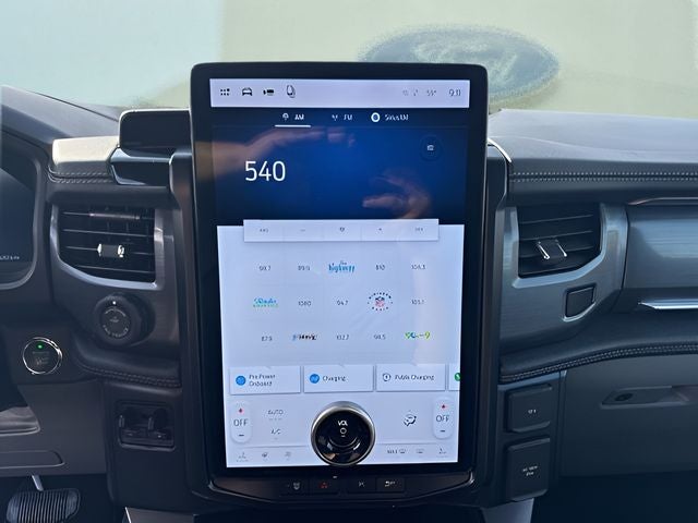 2024 Ford F-150 Lightning Flash