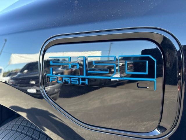 2024 Ford F-150 Lightning Flash